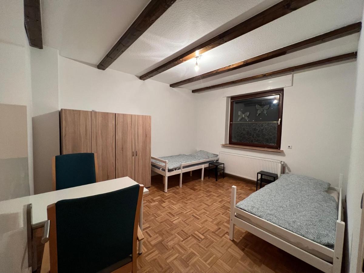 Duisburg Feelhome, Flughafen Nah,3-Schlafzimmer, Dusche Ebenerdig, Zentral, Wifi, Ground Floor Экстерьер фото